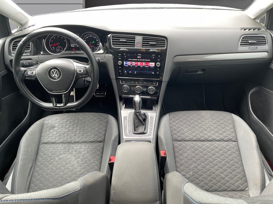 VOLKSWAGEN d'occasion GOLF VII 1.0 TSI 110 CONNECT DSG de 2018 Angers