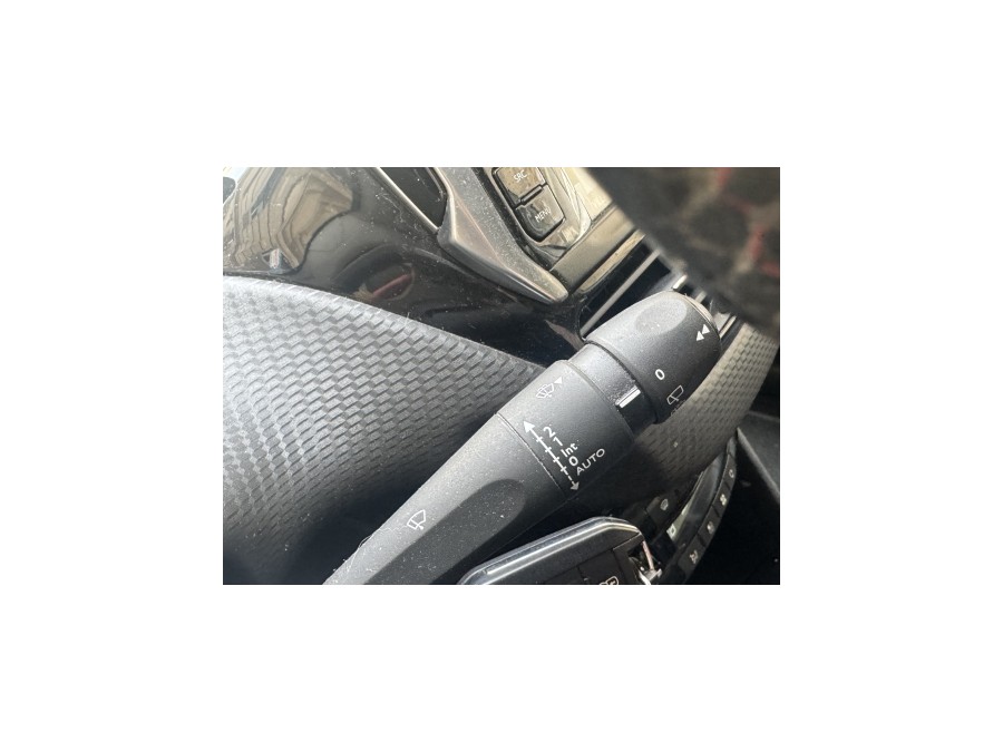 PEUGEOT d'occasion 208 I 1.2 PURE TECH 110 GT LINE EAT de 2016 Paris