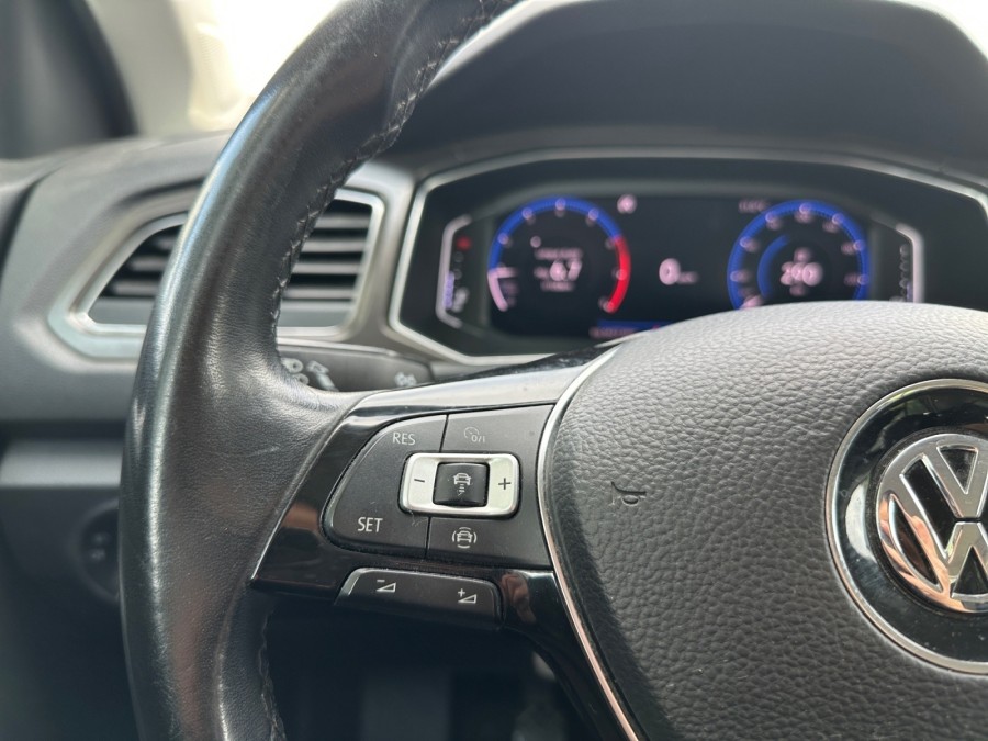VOLKSWAGEN d'occasion T-ROC 1.0 TSI 115 LOUNGE de 2019 Salon de