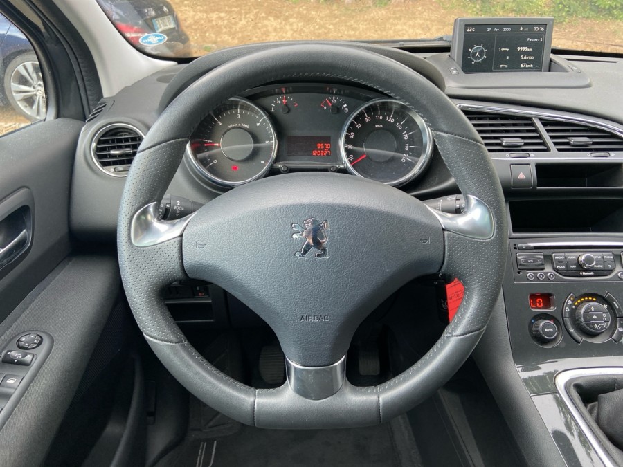 PEUGEOT d'occasion 3008 I MONOSPACE 1.6 HDI 115 STYLE de 2013 Brest