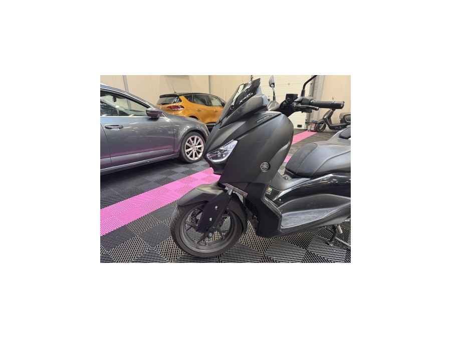 YAMAHA d'occasion X MAX 300 IRON MAX 300 de 2019 Salon de Provence