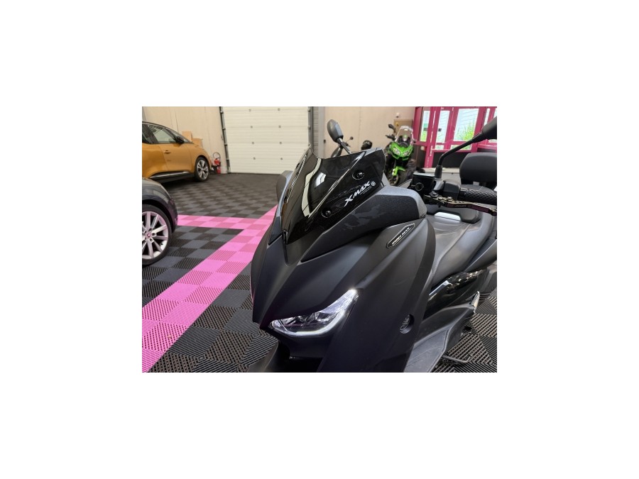 YAMAHA d'occasion X MAX 300 IRON MAX 300 de 2019 Salon de Provence