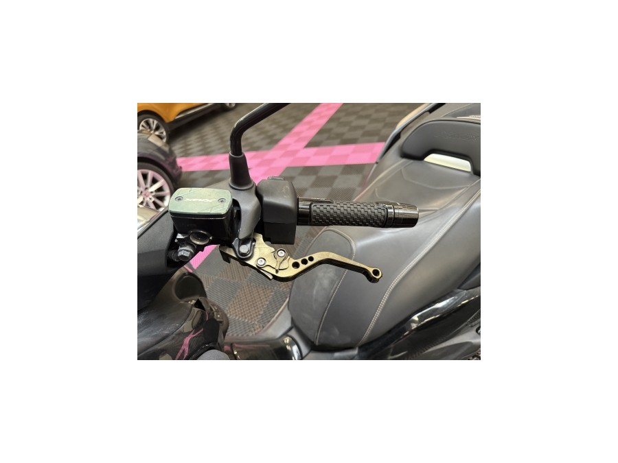 YAMAHA d'occasion X MAX 300 IRON MAX 300 de 2019 Salon de Provence