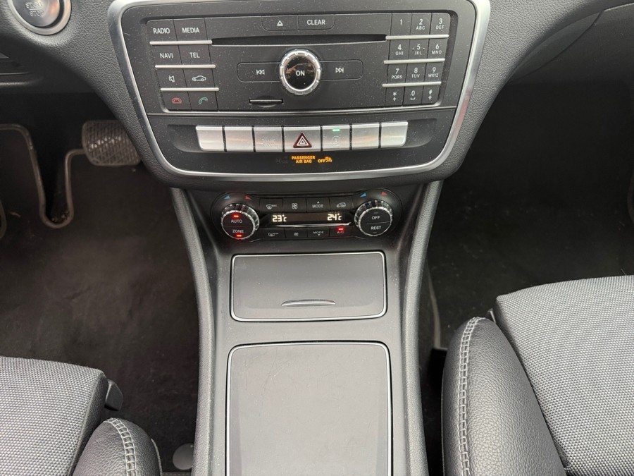 MERCEDES d'occasion CLASSE GLA GLA 200 D INTUITION de 2018 Caen (14)﻿