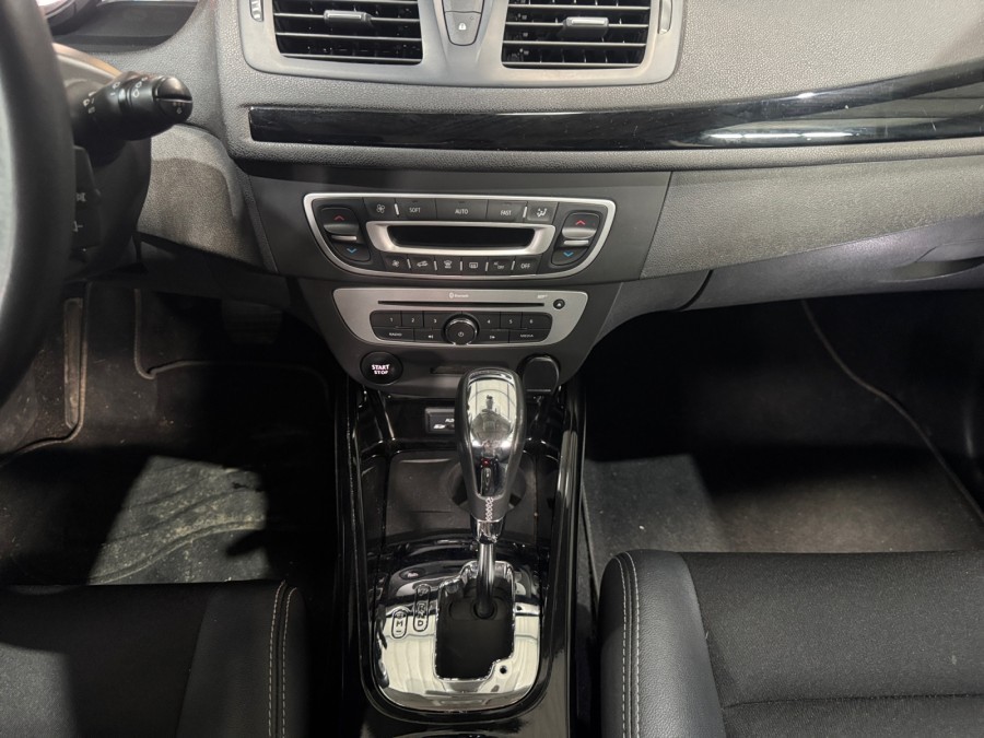 RENAULT d'occasion MEGANE III GRANDTOUR TCE 130 BOSE EDC de 2015
