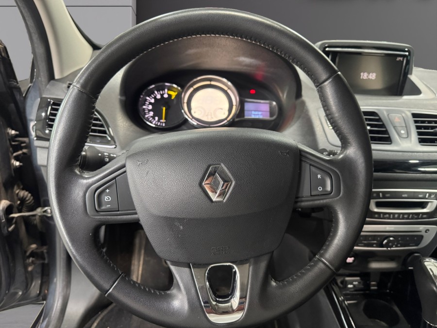 RENAULT d'occasion MEGANE III GRANDTOUR TCE 130 BOSE EDC de 2015
