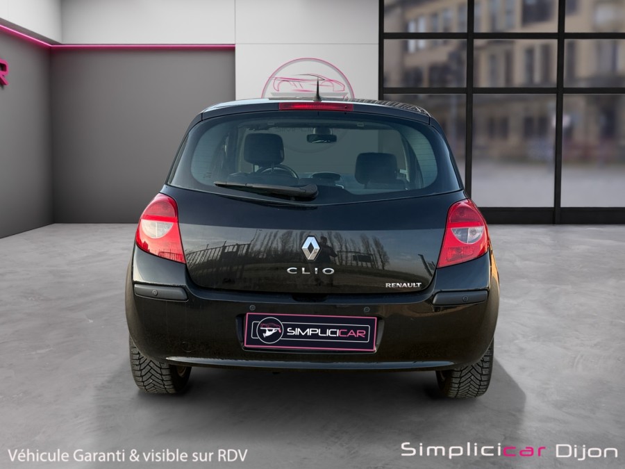 RENAULT d'occasion CLIO EXCEPTION 1.4 16V de 2006 Dijon (21)﻿