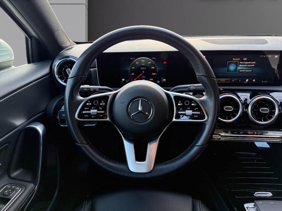 MERCEDES d'occasion CLASSE A A180 D STYLE LINE 7G-DCT de 2018 Dijon