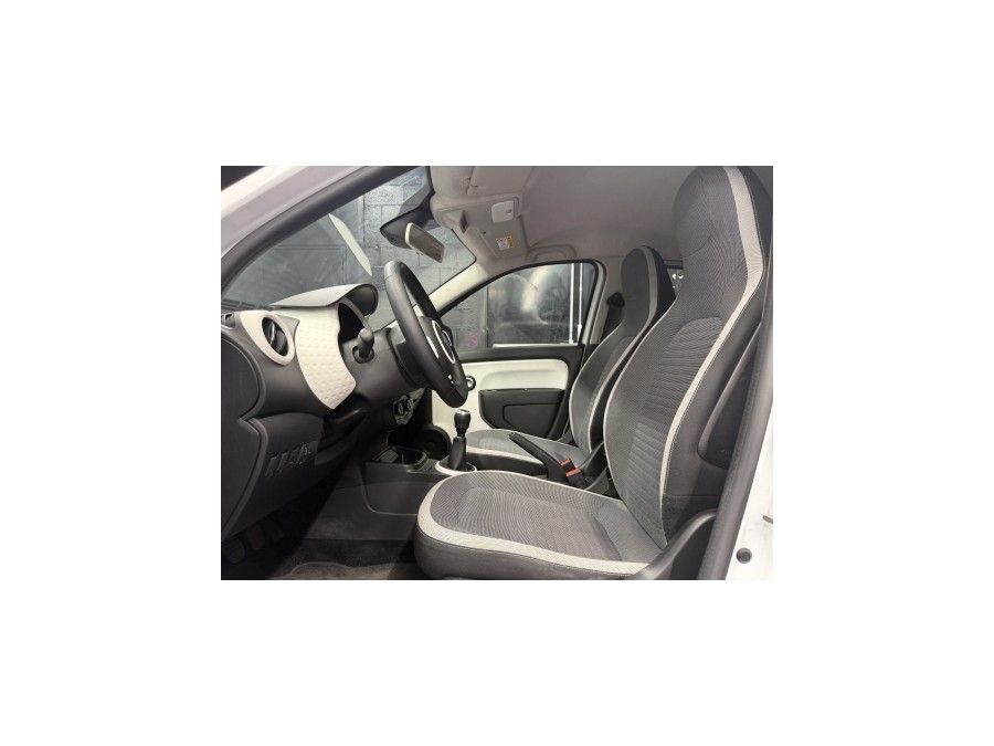 RENAULT d'occasion TWINGO III 1.0 SCE 65 INTENS de 2021 Villebon Sur