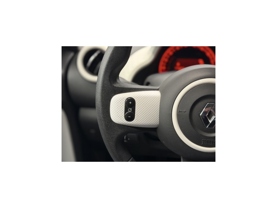 RENAULT d'occasion TWINGO III 1.0 SCE 65 INTENS de 2021 Villebon Sur
