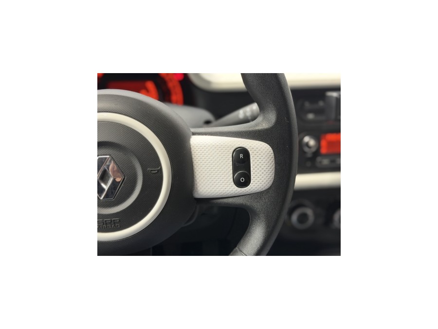 RENAULT d'occasion TWINGO III 1.0 SCE 65 INTENS de 2021 Villebon Sur