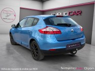 RENAULT d'occasion MEGANE III BERLINE BICORPS TROIS OU CINQ PORTES