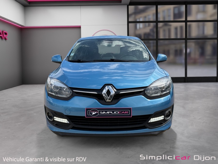RENAULT d'occasion MEGANE III BERLINE BICORPS TROIS OU CINQ PORTES