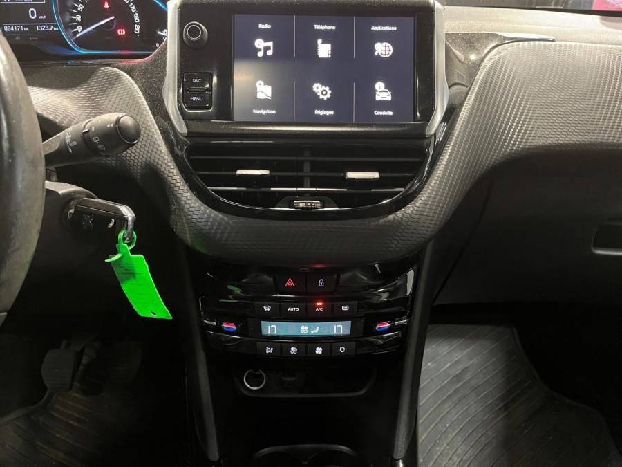 PEUGEOT d'occasion 2008 1.2 PURE TECH 110 STYLE de 2018 Montpellier