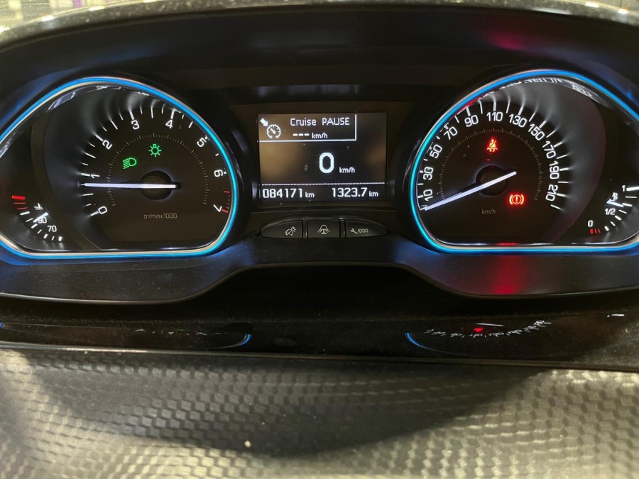 PEUGEOT d'occasion 2008 1.2 PURE TECH 110 STYLE de 2018 Montpellier