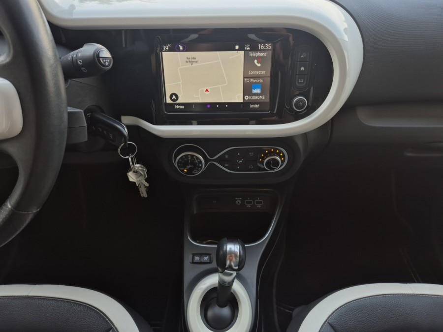RENAULT d'occasion TWINGO III E-TECH INTENS de 2021 Valence (26)﻿
