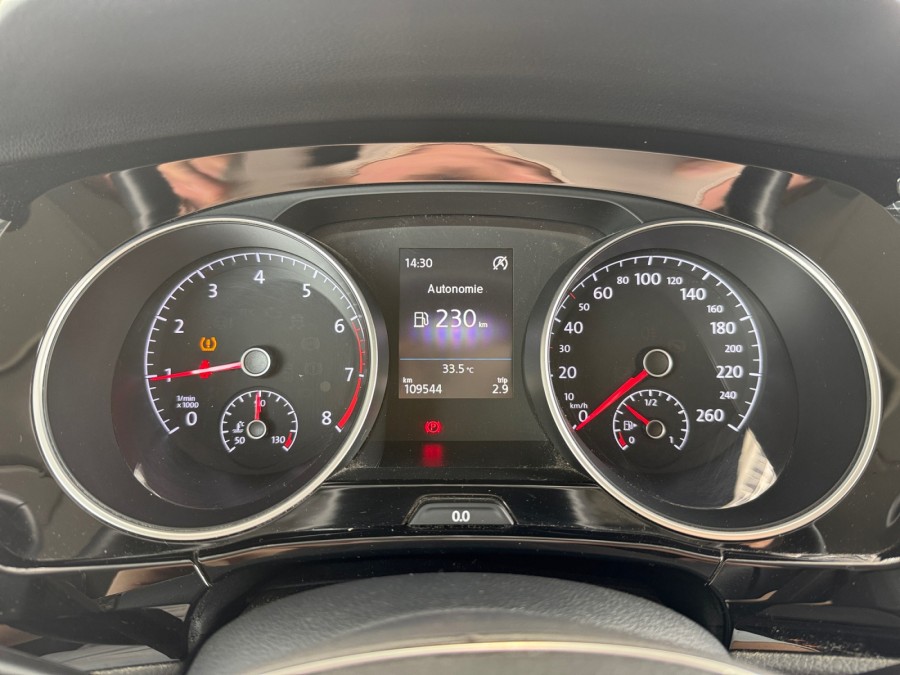 VOLKSWAGEN d'occasion TOURAN 1.5 TSI 150 LOUNGE de 2019 Toulon Est