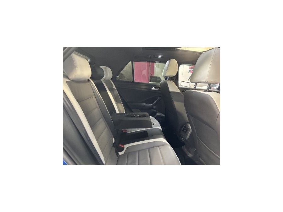VOLKSWAGEN d'occasion T-ROC 1.5 TSI EVO 150 LIFE de 2021 Villebon Sur
