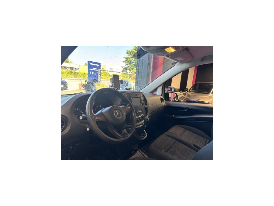 MERCEDES d'occasion VITO FOURGON 111 CDI Long Base de 2018 Villebon