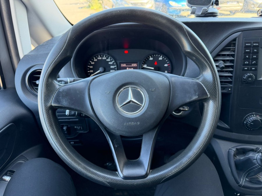 MERCEDES d'occasion VITO FOURGON 111 CDI Long Base de 2018 Villebon