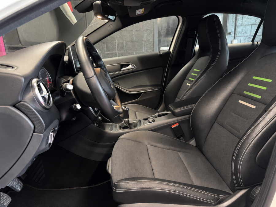 MERCEDES d'occasion CLASSE-A 1.6 A-180 16V de 2017 Villebon Sur