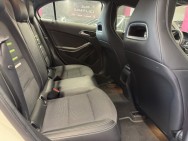 MERCEDES d'occasion CLASSE-A 1.6 A-180 16V de 2017 Villebon Sur