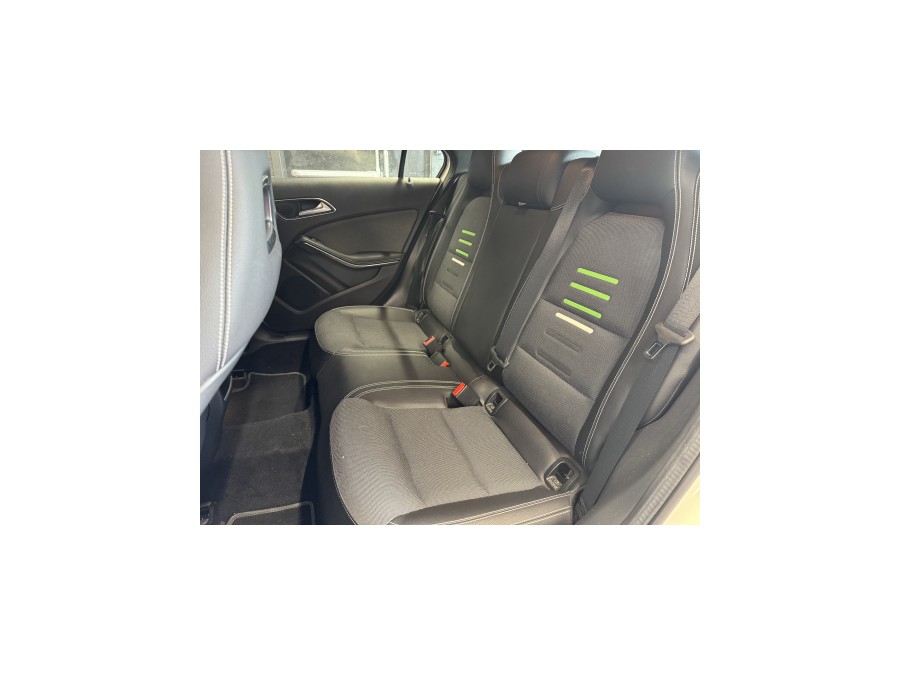 MERCEDES d'occasion CLASSE-A 1.6 A-180 16V de 2017 Villebon Sur