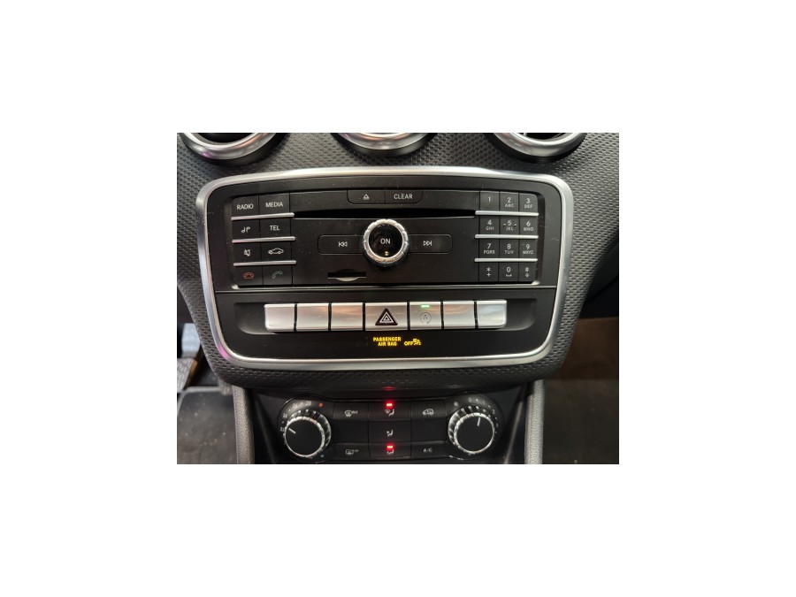 MERCEDES d'occasion CLASSE-A 1.6 A-180 16V de 2017 Villebon Sur
