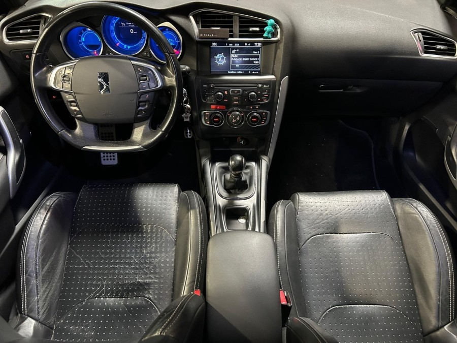 CITROEN d'occasion DS4 1.6 E-HDI 110 CHIC de 2013 Montpellier (34)﻿