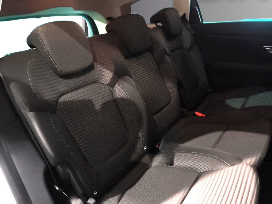 RENAULT d'occasion SCÉNIC IV GRAND 1.7 BLUE DCI 120 BUSINESS 7P de
