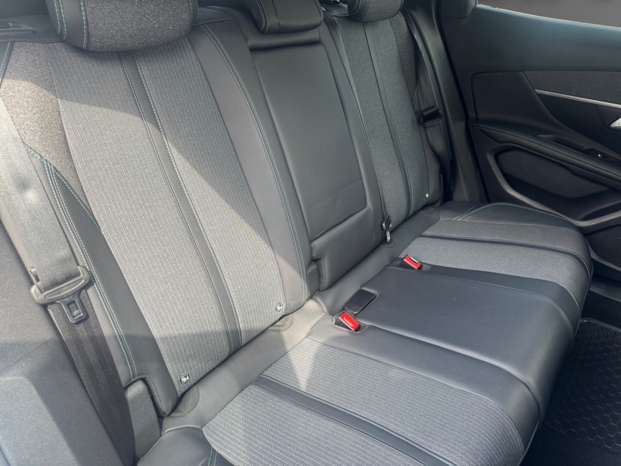 PEUGEOT d'occasion 3008 II SUV 1.5 BLUE HDI 130 ALLURE PACK de 2022