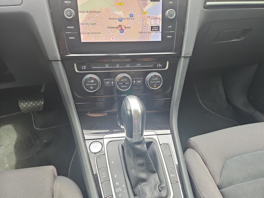 VOLKSWAGEN d'occasion GOLF VII 1.5 TSI EVO 150 CARAT DSG de 2017