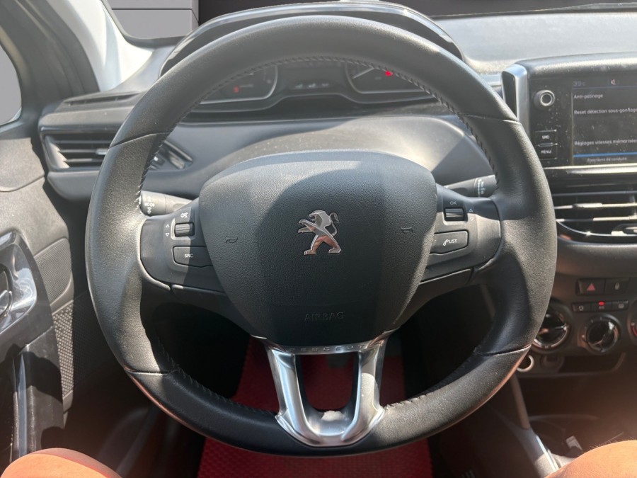 PEUGEOT d'occasion 208 1.5 BLUE HDI 102 ALLURE BUSINESS de 2019 Le