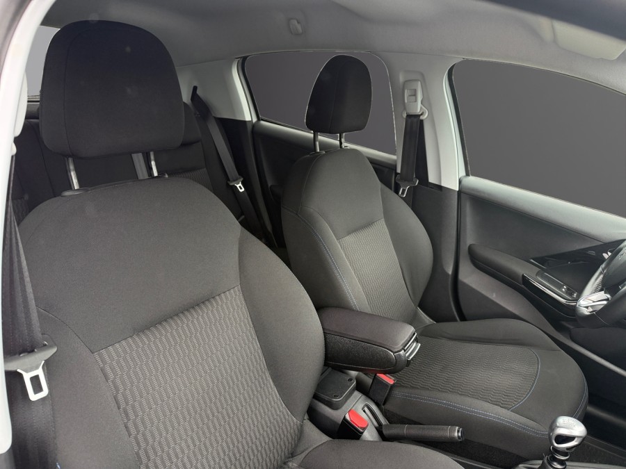 PEUGEOT d'occasion 208 1.5 BLUE HDI 100 ALLURE BUSINESS de 2018