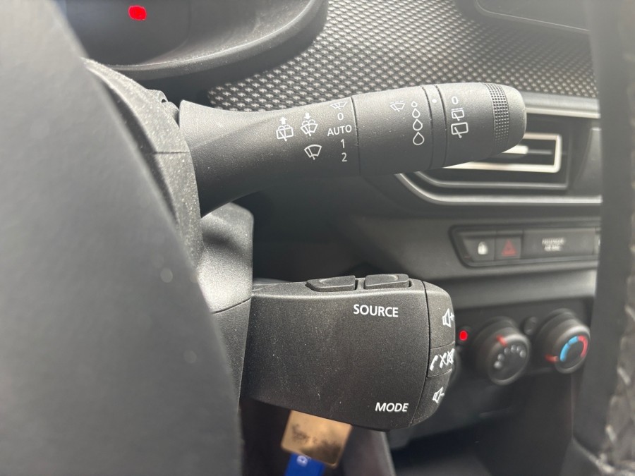 DACIA d'occasion JOGGER 1.6 HYBRID 140 EXPRESSION + BA de 2024 Le