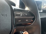 PEUGEOT d'occasion 2008 II 1.2 PURE TECH 130 ALLURE EAT de 2023 Coeur
