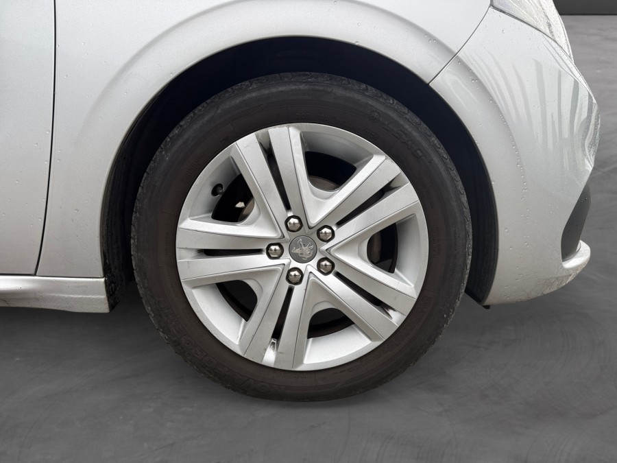 PEUGEOT d'occasion 208 1.5 BLUE HDI 100 ALLURE BUSINESS de 2018