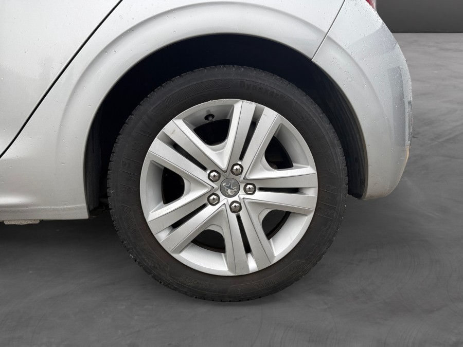 PEUGEOT d'occasion 208 1.5 BLUE HDI 100 ALLURE BUSINESS de 2018