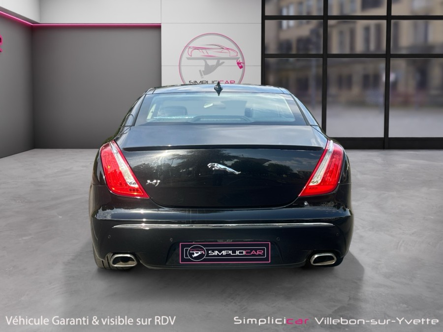 JAGUAR d'occasion XJ 3.0D V6 Portfolio BVA8 de 2015 Villebon Sur