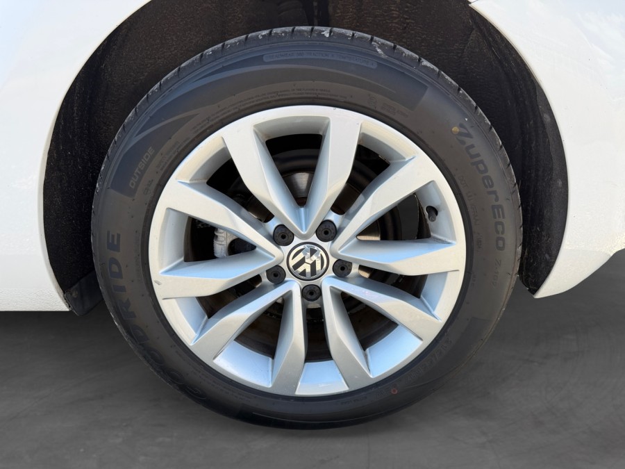 VOLKSWAGEN d'occasion BEETLE DECAPOTABLE CABRIOLET 1.6 TDI 105