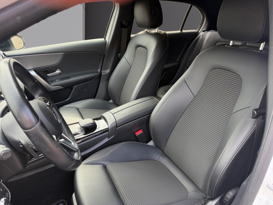 MERCEDES d'occasion CLASSE A MERCEDES CLASSE 180 PROGRESSIVE LINE de