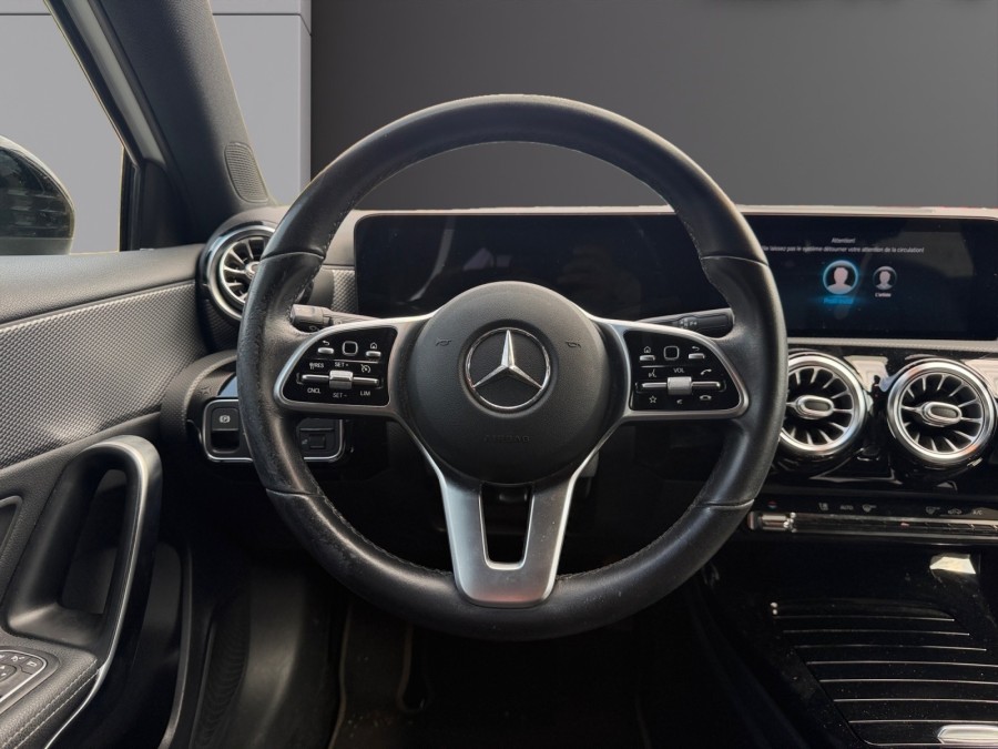 MERCEDES d'occasion CLASSE A MERCEDES CLASSE 180 PROGRESSIVE LINE de
