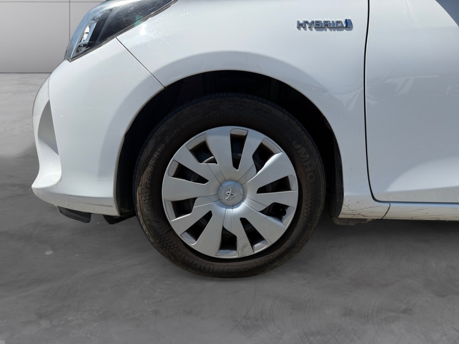 TOYOTA d'occasion YARIS 100H DYNAMIC BUSINESS de 2016 Toulon Est (83)﻿