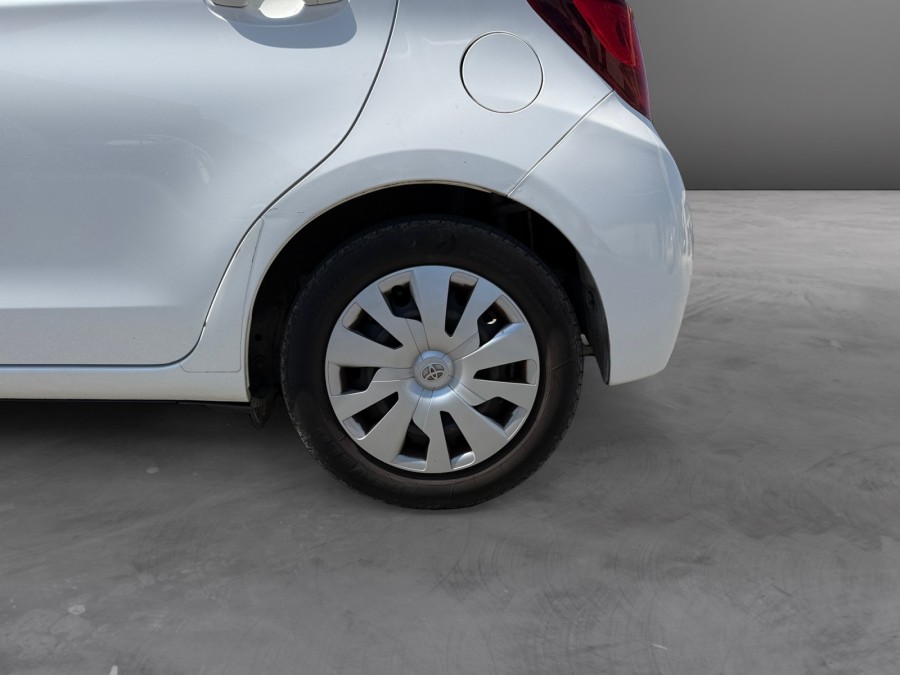 TOYOTA d'occasion YARIS 100H DYNAMIC BUSINESS de 2016 Toulon Est (83)﻿