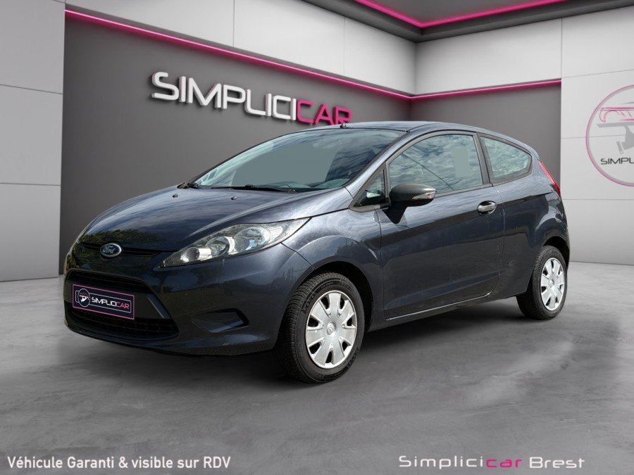 FORD d'occasion FIESTA VI 1.4 TDCI 68 AMBIENTE de 2010 Brest (29)﻿