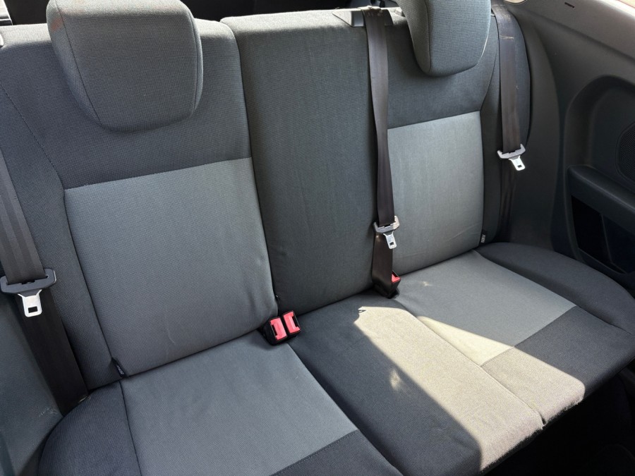 FORD d'occasion FIESTA VI 1.4 TDCI 68 AMBIENTE de 2010 Brest (29)﻿