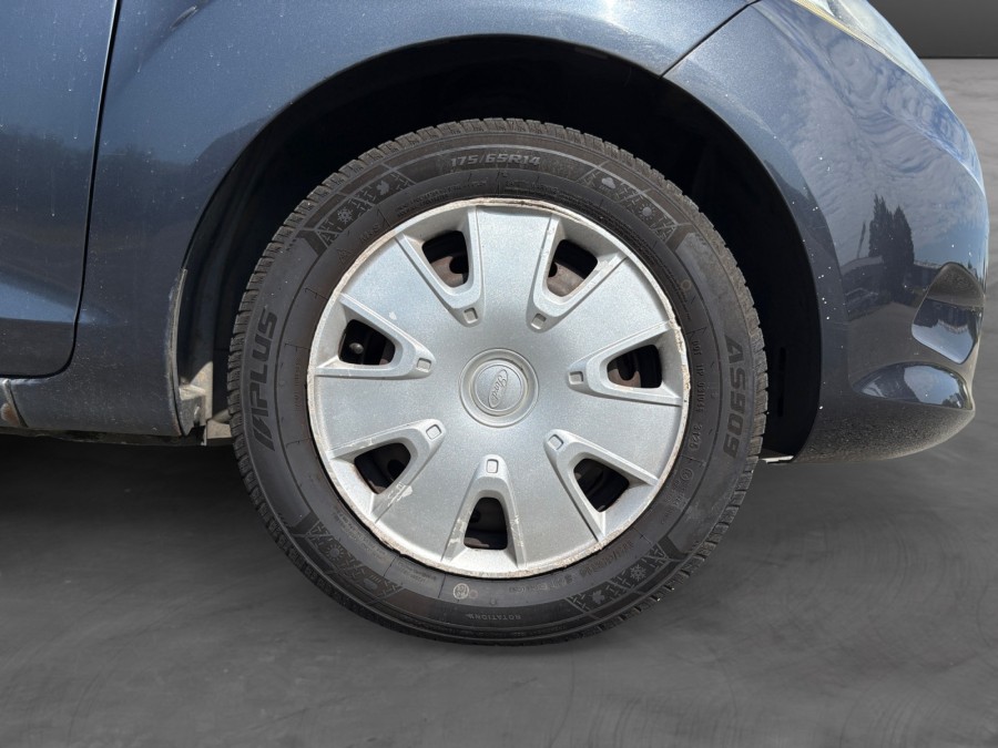 FORD d'occasion FIESTA VI 1.4 TDCI 68 AMBIENTE de 2010 Brest (29)﻿