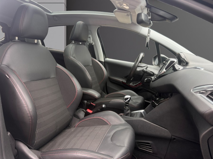 PEUGEOT d'occasion 208 I 1.5 BLUE HDI 100 GT LINE 2019 de 2019 Lyon