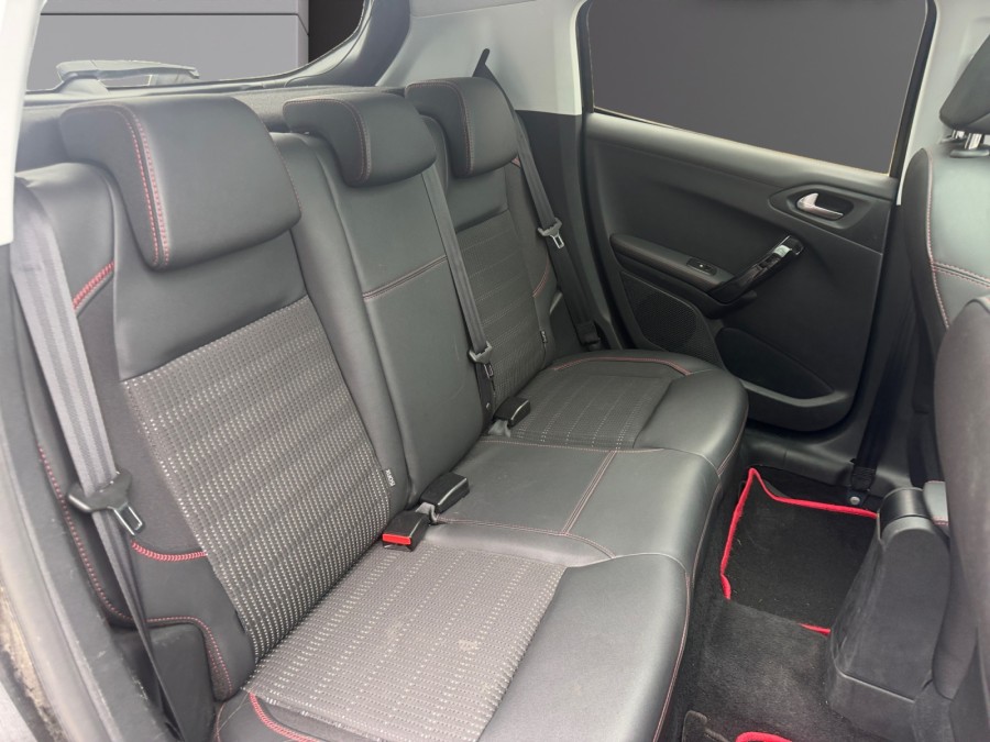 PEUGEOT d'occasion 208 I 1.5 BLUE HDI 100 GT LINE 2019 de 2019 Lyon