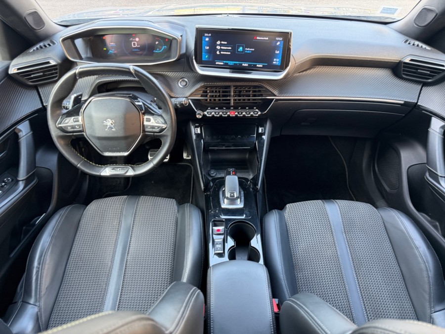 PEUGEOT d'occasion 2008 II PEUGEOT 2008 130 GT LINE EAT de 2020 Lyon